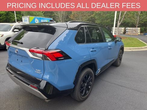 Used 2023 Toyota RAV4 XSE AWD/4WD image 10