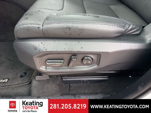 Used 2024 Toyota Tundra Limited image 15