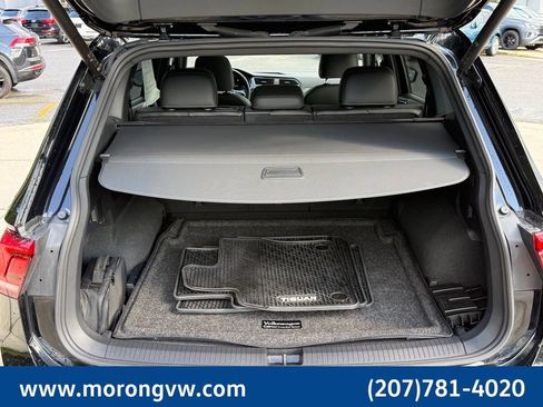 Used 2024 Volkswagen Tiguan SE R-Line AWD/4WD image 18