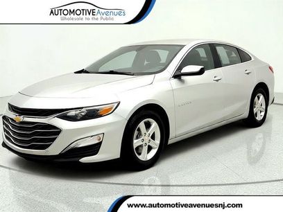 Used 2022 Chevrolet Malibu LS w/ Driver Confidence Package