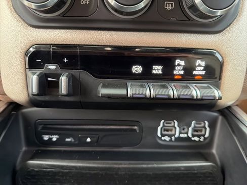 Used 2019 RAM 2500 Laramie image 45