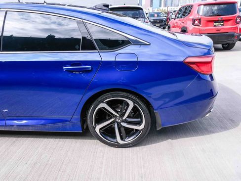 Used 2021 Honda Accord Sport image 8