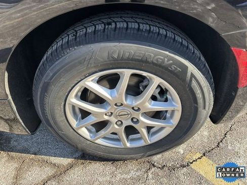 Used 2024 Chrysler Pacifica Touring-L image 35