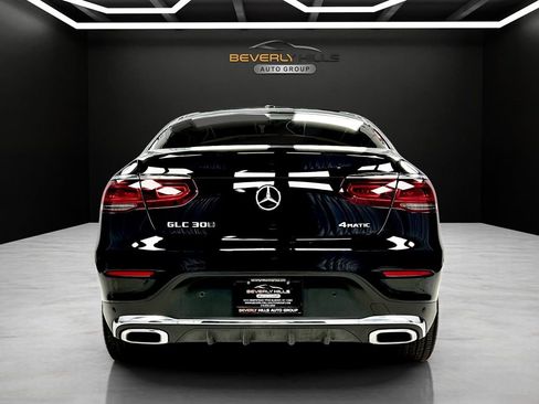 Used 2020 Mercedes-Benz GLC 300 4MATIC Coupe image 4