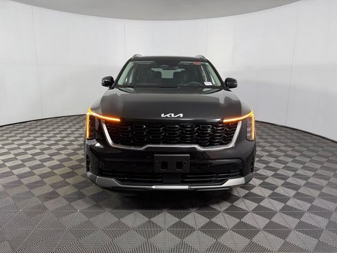 Used 2025 Kia Sorento EX AWD/4WD image 11