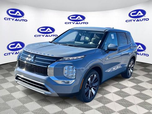 New 2026 Mitsubishi Outlander SE image 7