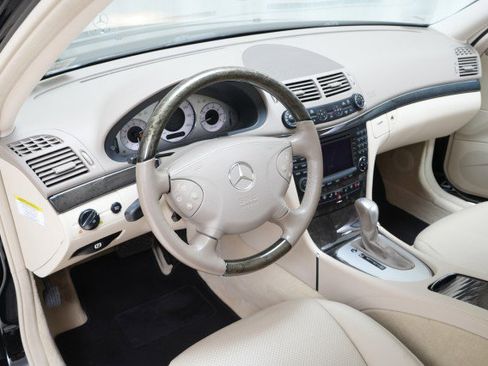 Used 2006 Mercedes-Benz E 350 Sedan image 48