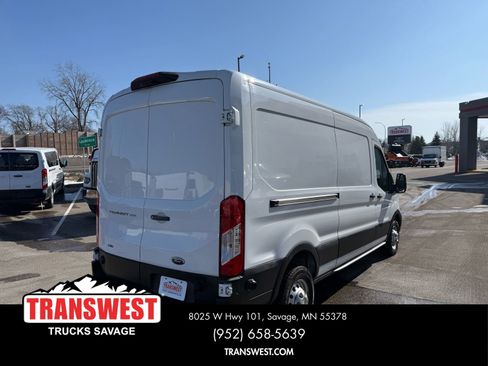 Used 2024 Ford Transit 250 148 Medium Roof Extended AWD image 6