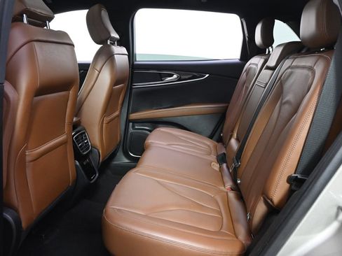 Used 2023 Lincoln Nautilus Reserve AWD/4WD image 21