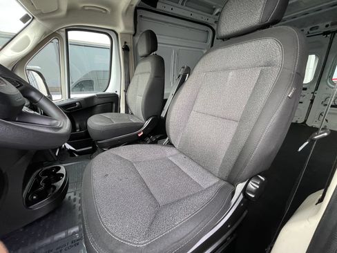 Used 2022 RAM ProMaster 2500 FWD image 11