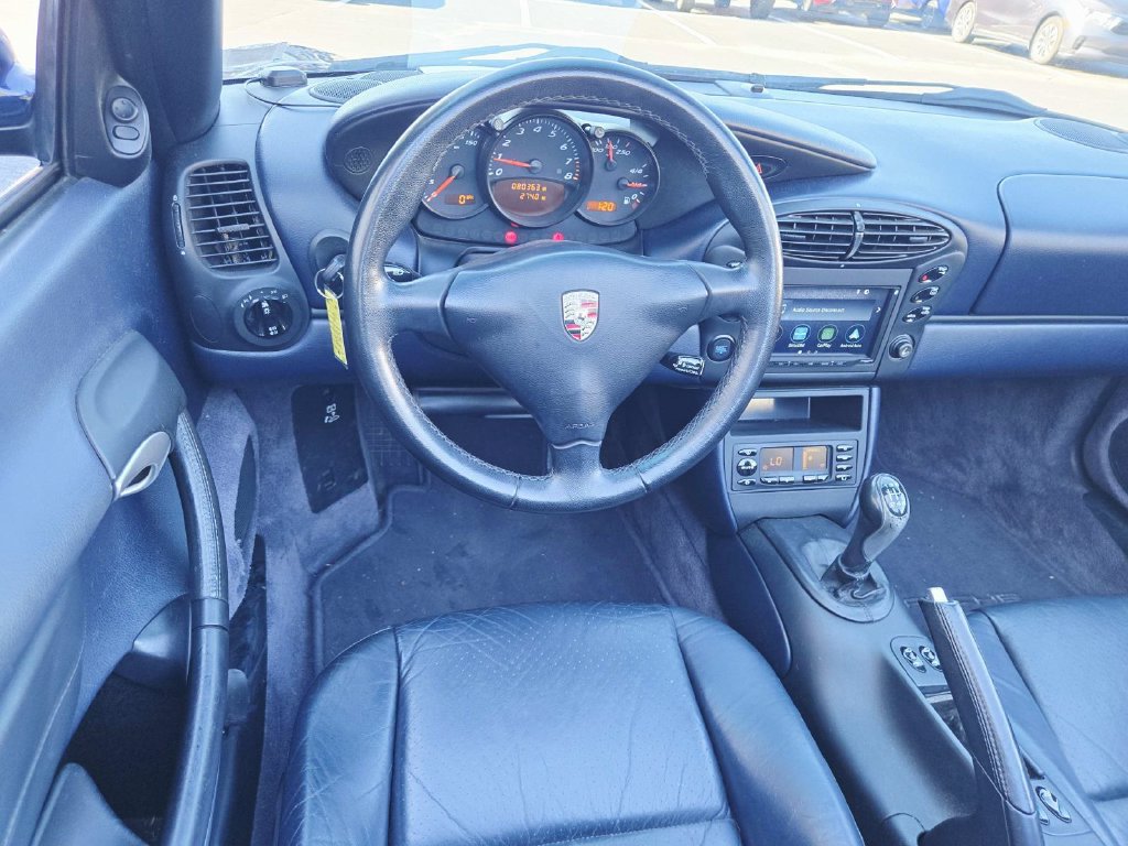 Used 2001 Porsche Boxster RWD image 10