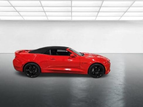 Used 2017 Chevrolet Camaro SS RWD image 3