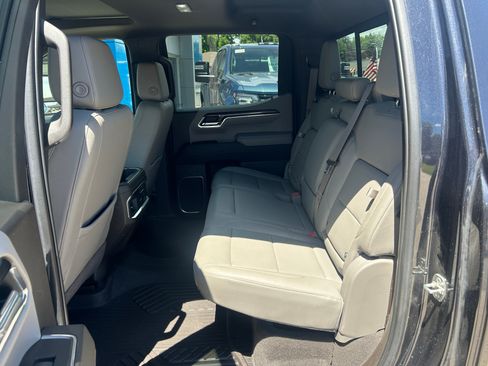 Used 2023 Chevrolet Silverado 1500 LTZ w/ LTZ Premium Package AWD/4WD image 34