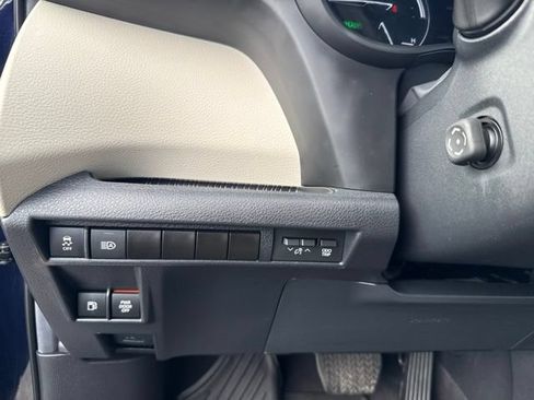 Used 2024 Toyota Sienna Limited AWD/4WD image 21