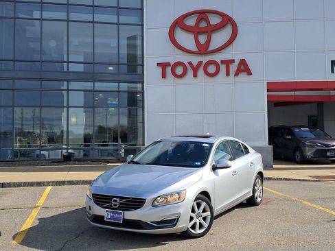 Used 2016 Volvo S60 T5 Premier FWD image 1