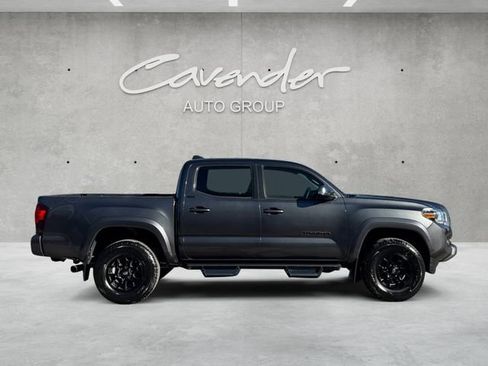 Used 2022 Toyota Tacoma SR5 image 17