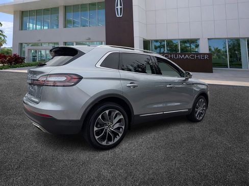 Used 2022 Lincoln Nautilus Reserve w/ Equipment Group 201A image 7