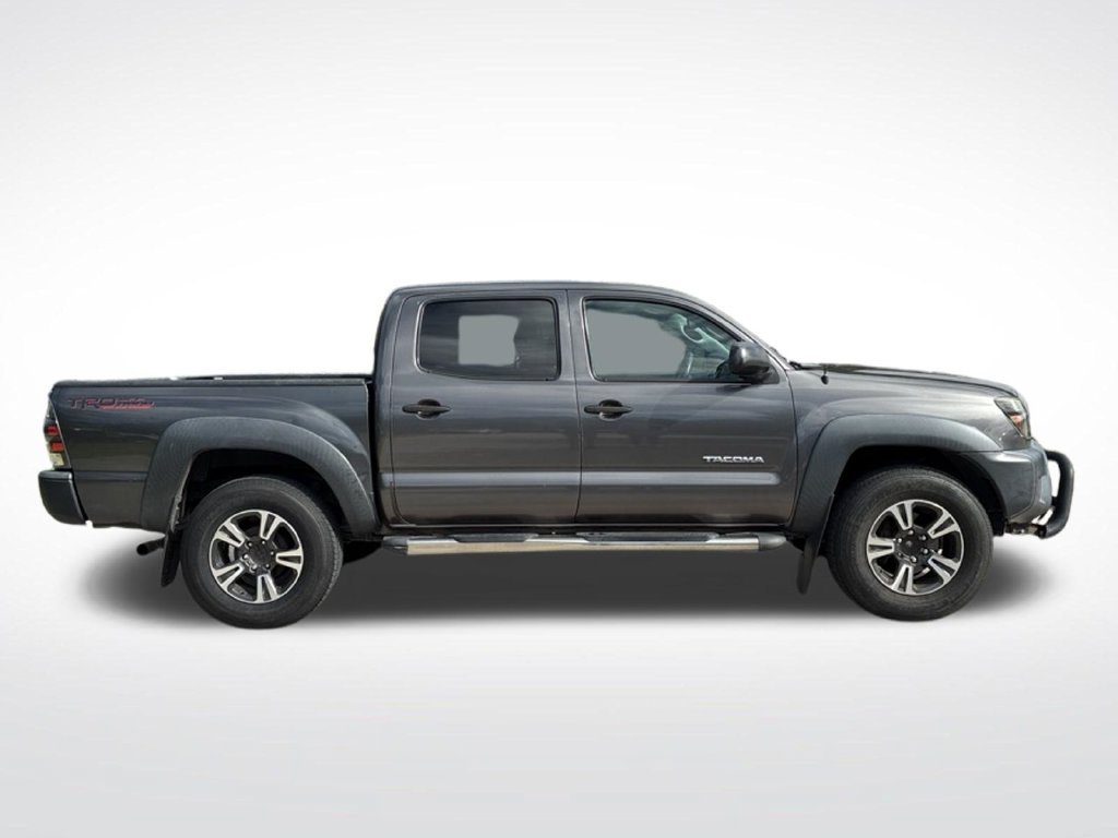 Used 2015 Toyota Tacoma PreRunner w/ Convenience Package RWD image 4