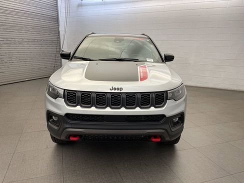 New 2026 Jeep Compass Trailhawk w/ Sun, Sound & Navigation Group image 9