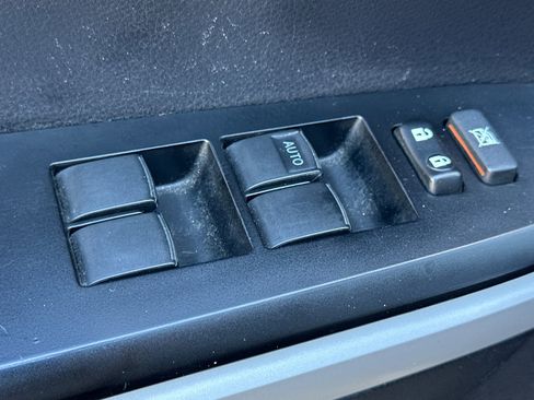 Used 2018 Toyota Tundra SR5 w/ SR5 Upgrade Package RWD image 12