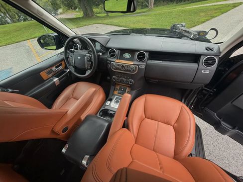 Used 2016 Land Rover LR4 HSE LUX AWD/4WD image 26