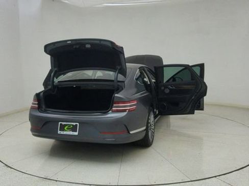 Used 2024 Genesis G80 image 74