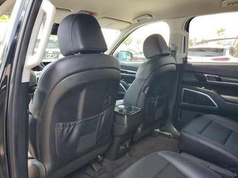 Used 2023 Kia Telluride S AWD/4WD image 19