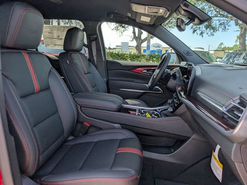 New 2026 Chevrolet Traverse RS FWD image 17
