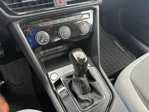 Certified 2023 Volkswagen Taos S FWD image 24