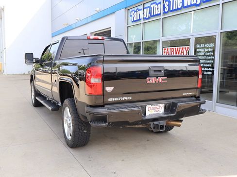 Used 2015 GMC Sierra 2500 Denali w/ Duramax Plus Package AWD/4WD image 8