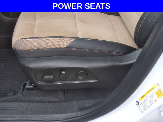 Used 2026 Chevrolet Equinox ACTIV w/ Convenience Package III AWD/4WD image 6