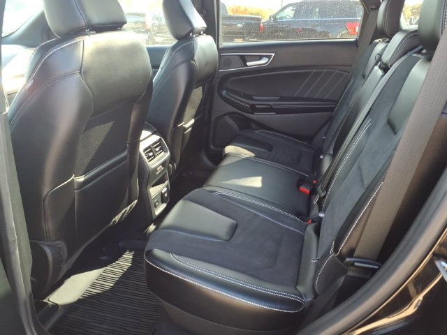 Certified 2024 Ford Edge ST w/ Equipment Group 401A AWD/4WD image 9