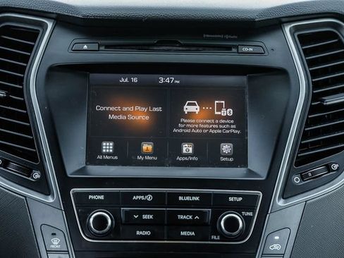 Used 2018 Hyundai Santa Fe Sport w/ 2.4L Value Package 02 FWD image 13