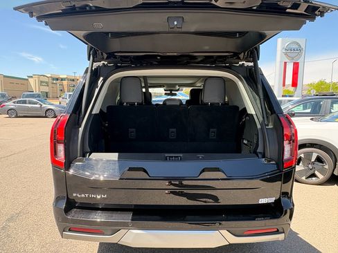 Used 2025 Ford Expedition Platinum AWD/4WD image 10