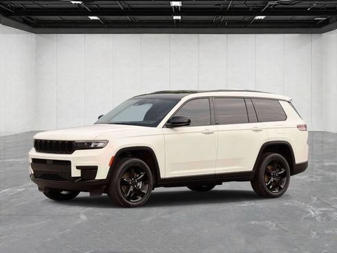 Used 2023 Jeep Grand Cherokee L Laredo AWD/4WD image 1