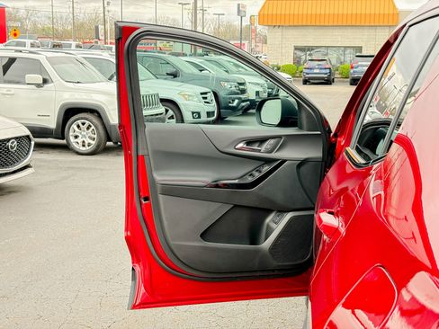 Used 2026 Chevrolet Equinox RS image 11