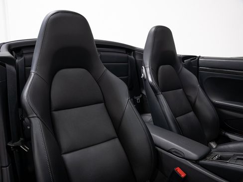 Used 2015 Porsche 911 Turbo S w/ High-end Infotainment Package image 64