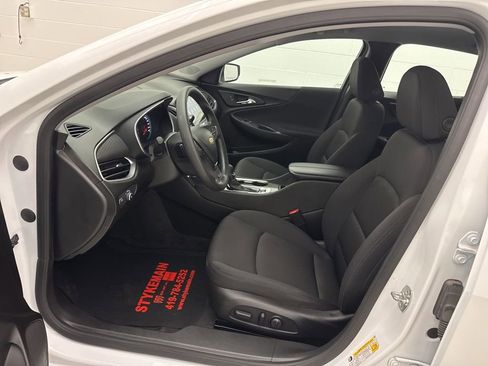 Used 2024 Chevrolet Malibu LT image 15