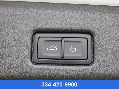 New 2025 Audi Q5 Premium image 32