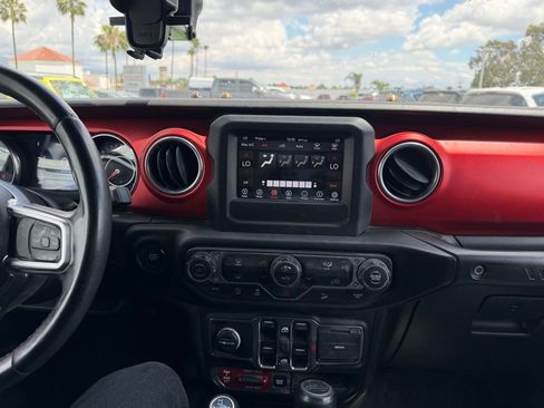Used 2020 Jeep Wrangler Unlimited Rubicon AWD/4WD image 9