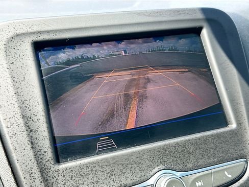 Used 2020 Chevrolet Equinox LT FWD image 13