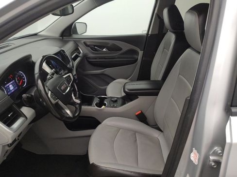 Used 2022 GMC Terrain SLT image 17