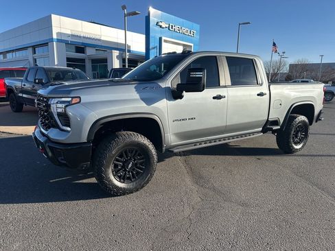 Certified 2024 Chevrolet Silverado 2500 ZR2 w/ Technology Package image 30