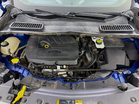 Used 2018 Ford Escape SE image 30