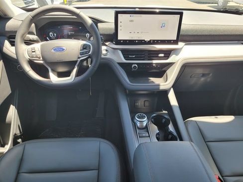 New 2026 Ford Explorer Active AWD/4WD image 7