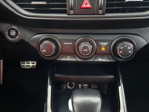 Used 2021 Kia Forte GT-Line image 29