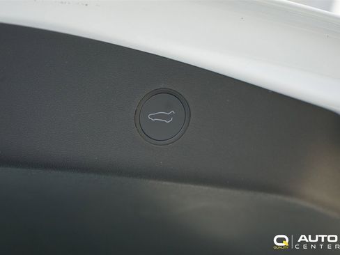 Used 2022 Tesla Model 3 image 25