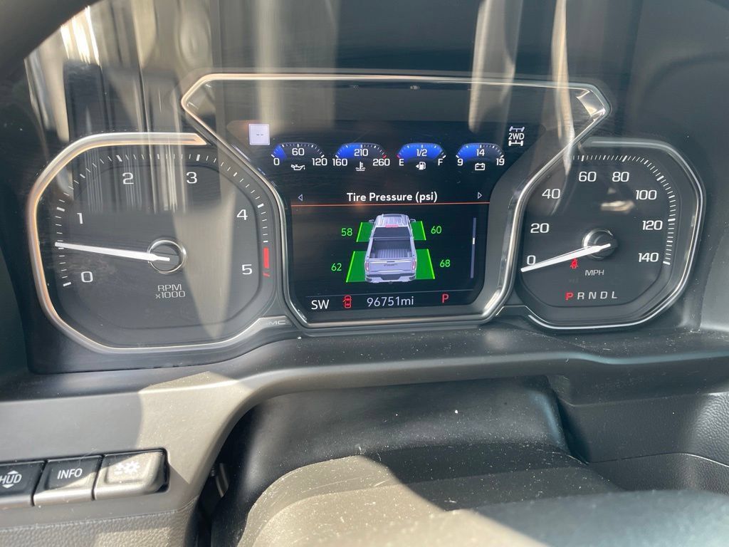 Used 2020 GMC Sierra 2500 Denali w/ Denali Ultimate Package AWD/4WD image 25