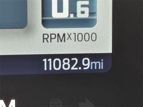 Used 2024 Ford Bronco Badlands image 32