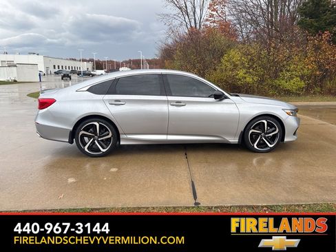 Used 2022 Honda Accord Sport image 6